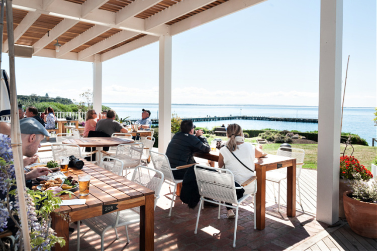 3 Restaurants you can Access by Boat on the Mornington Peninsula